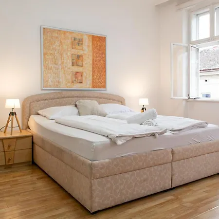 Budget City Stay - Near Wiener Stadthalle Ideal For Longstays Exterior photo
