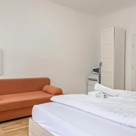 Budget City Stay - Near Wiener Stadthalle Ideal For Longstays Exterior photo